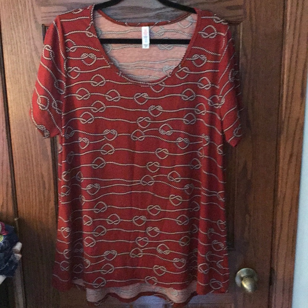 EUC LuLaRoe Classic T 2XL